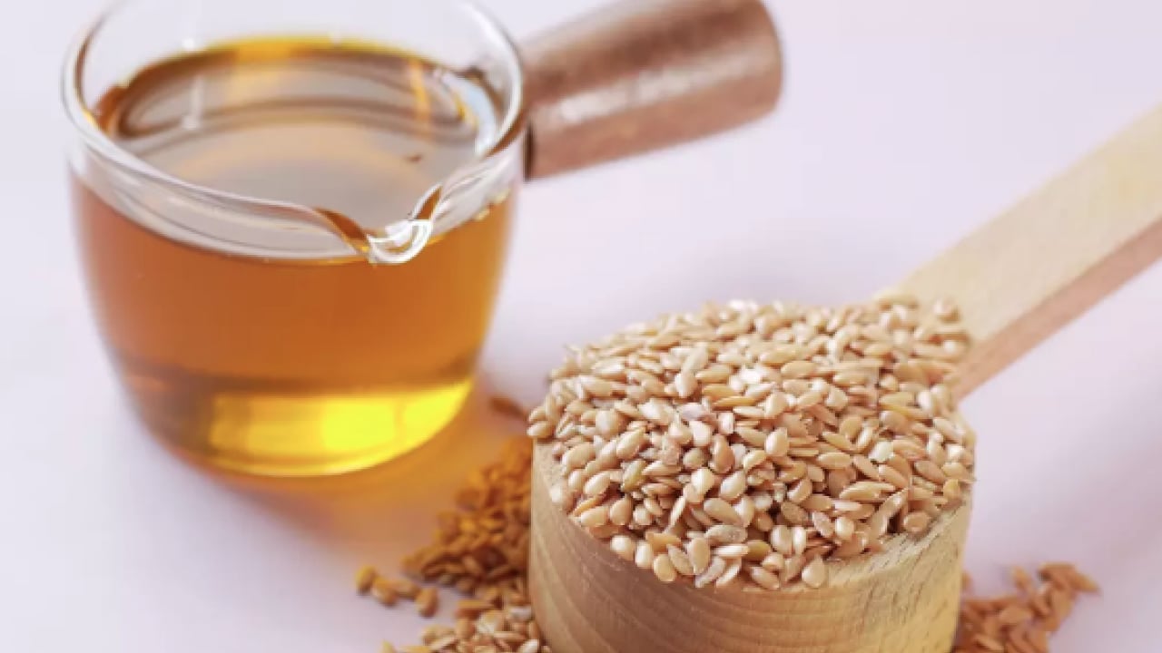 Foto - Doğal şifa kaynağı... Ne iğne ne ilaç! 1 damlası yetiyor: Kadınlarda diz ağrısına kesin çözüm bu yağda