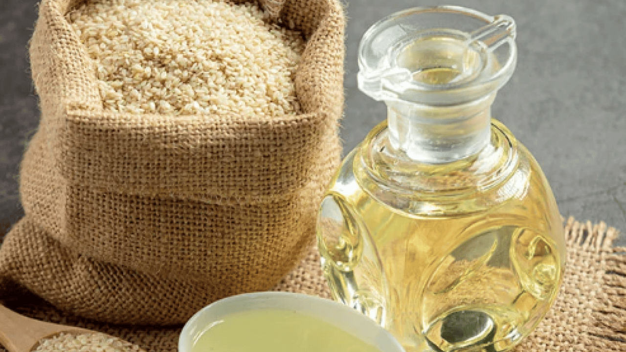 Foto - Doğal şifa kaynağı... Ne iğne ne ilaç! 1 damlası yetiyor: Kadınlarda diz ağrısına kesin çözüm bu yağda