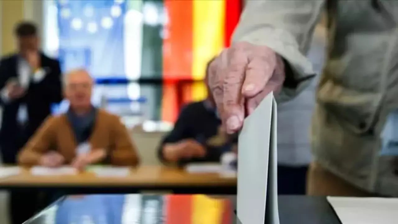 Foto - Büyük sürpriz! Almanya'da bir Türk daha belediye başkanı oldu