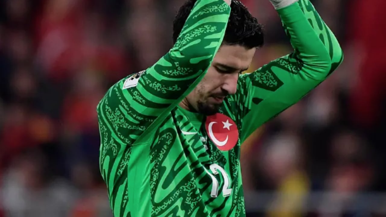 Foto - Büyük sürpriz mi? Beşiktaş'ta Ersin Destanoğlu defteri kapanıyor! Yerine gelecek kaleci...