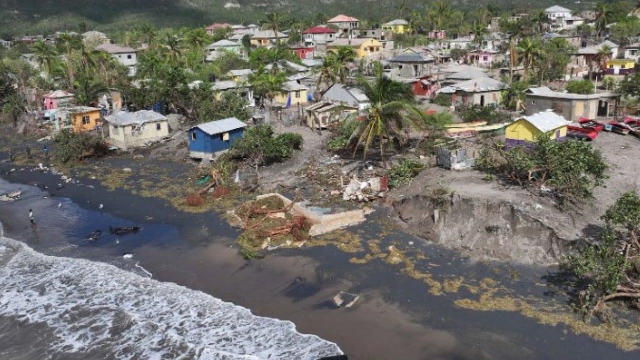 Foto - Büyük yıkım yaşanıyor! Son 174 yılın en güçlü fırtınası 'Melissa' onlarca can aldı