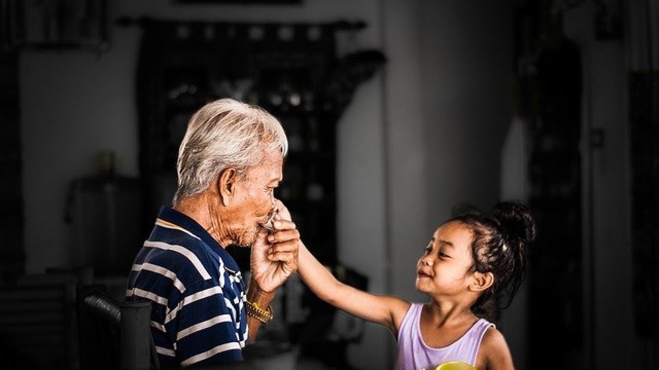 Foto - Büyükanne ve dedelere torun nafakası verecekler