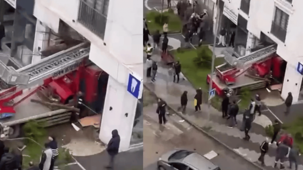 Foto - Büyükçekmece’de korkunç kaza! Nakliye kamyonu önüne geleni biçti