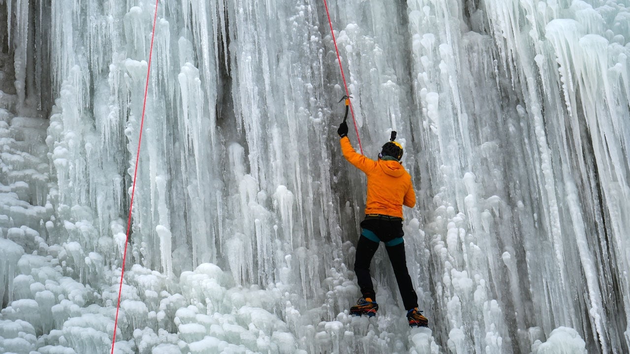 Foto - Buz duvarı ilgi odağı oldu! Palandöken’de alışılmışın dışında görüntüler 