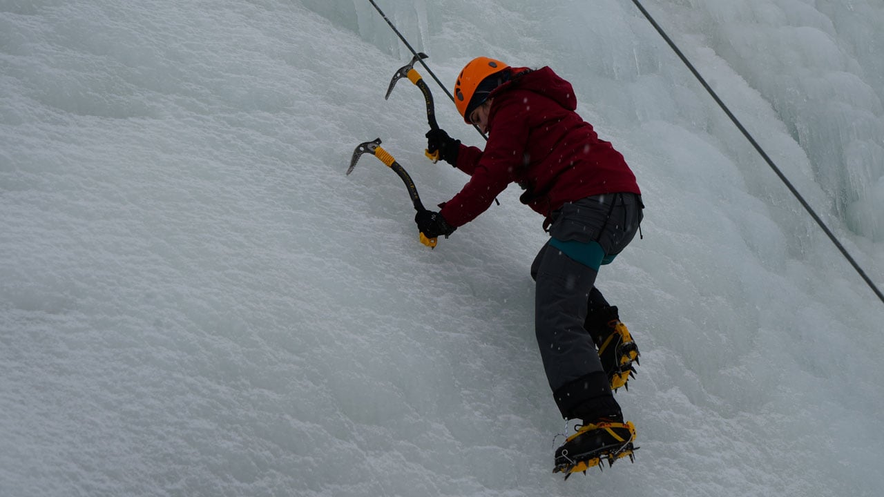 Foto - Buz duvarı ilgi odağı oldu! Palandöken’de alışılmışın dışında görüntüler 