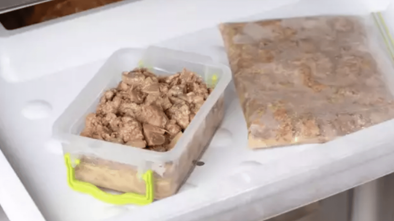 Foto - Buzdolabı kokularına kesin çözüm! Tek malzemeyle çıkıyor! Hem etkili hem pratik yola bakın ne! Beyaz eşya temizliği rehberi