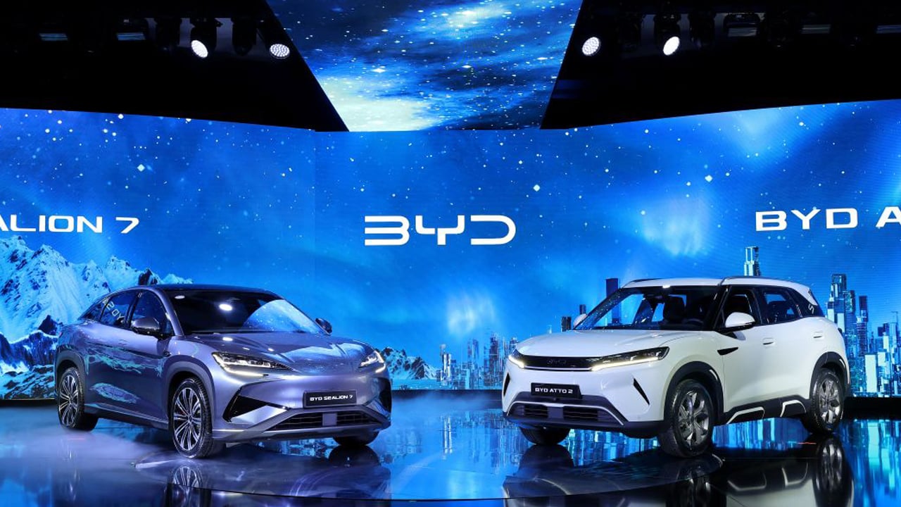 BYD’den iki yeni sürpriz! SEALION 7 ve ATTO 2 sahneye çıktı! Fiyatlar açıklandı