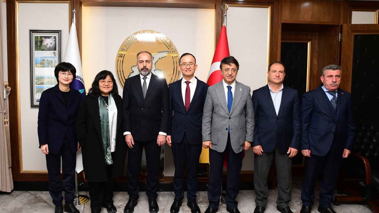 Foto - BYD'nin Türkiye'de fabrika açmasını engellediği konuşulan Çin hükümetinden şaşırtan 'Van' hamlesi! Herkesin aklına o soru geldi