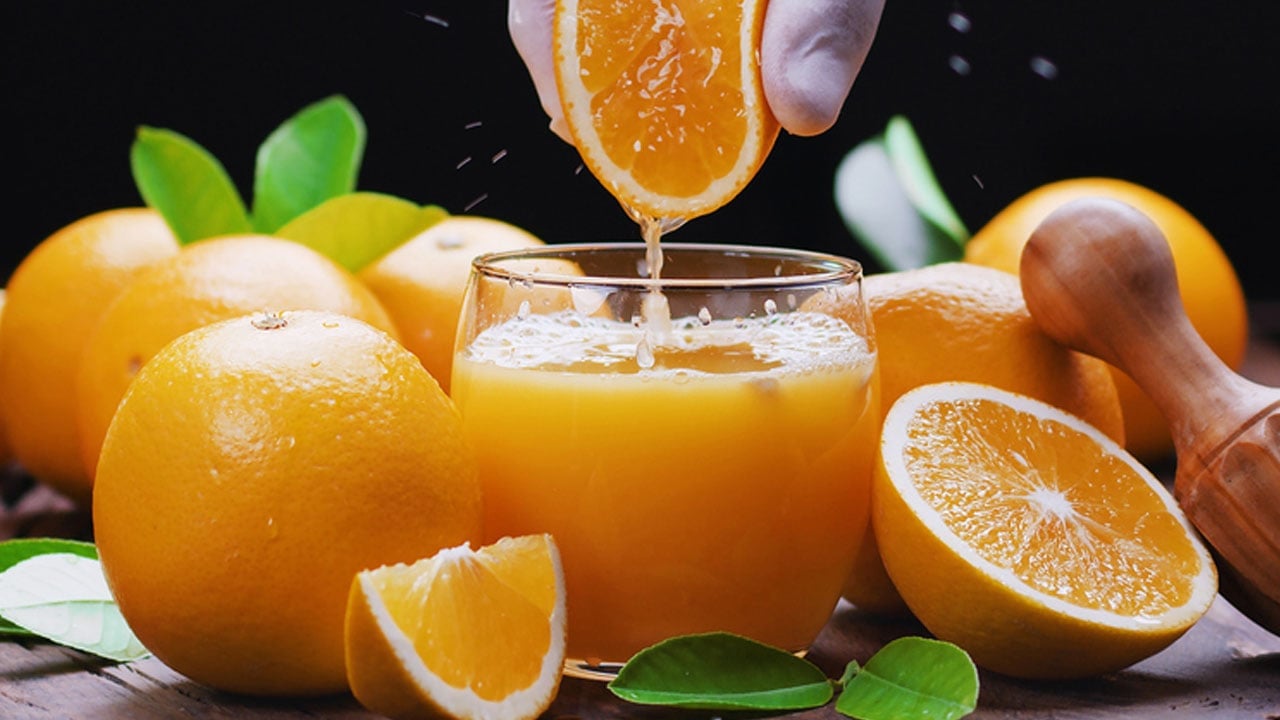 Foto - C vitamini deposu diye her sabah içiliyor! Portakal suyu gerçekten sağlıklı mı?