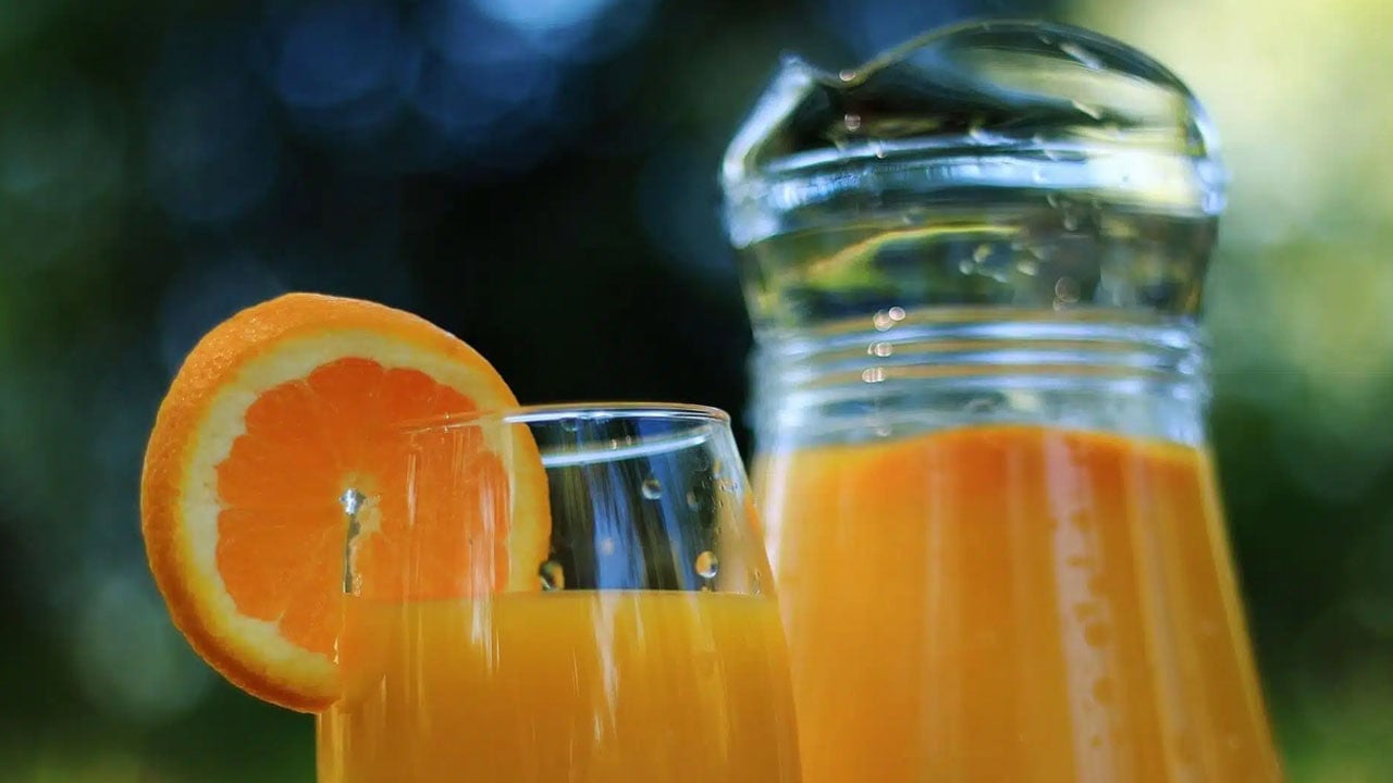 Foto - C vitamini deposu diye her sabah içiliyor! Portakal suyu gerçekten sağlıklı mı?