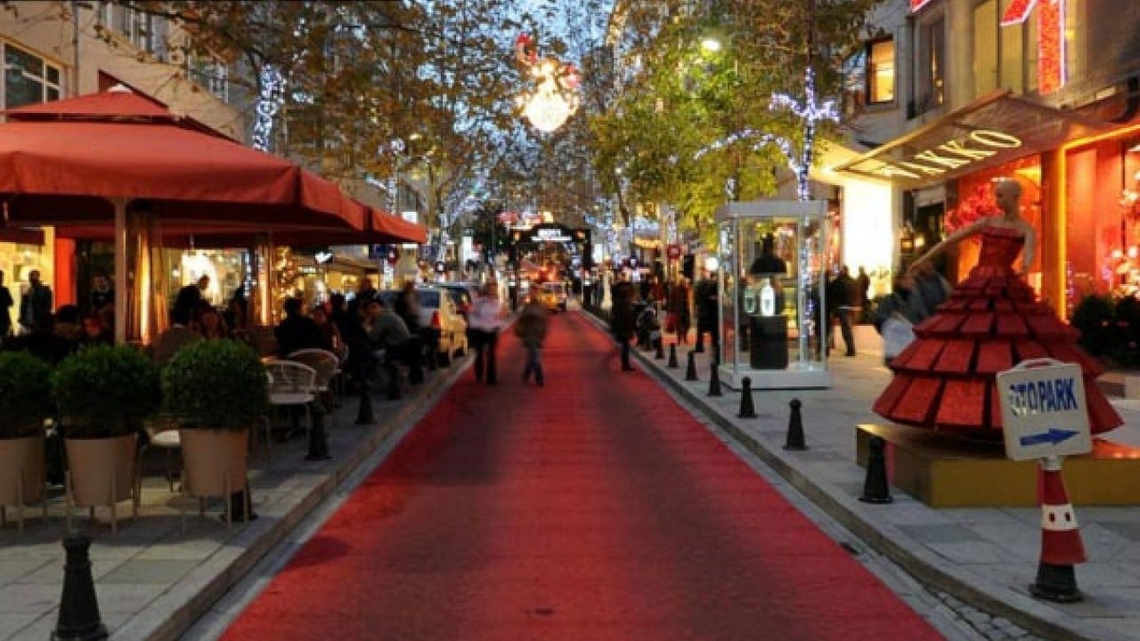 Foto - Cadde savaşlarının kazananı açık ara İstaklal Caddesi