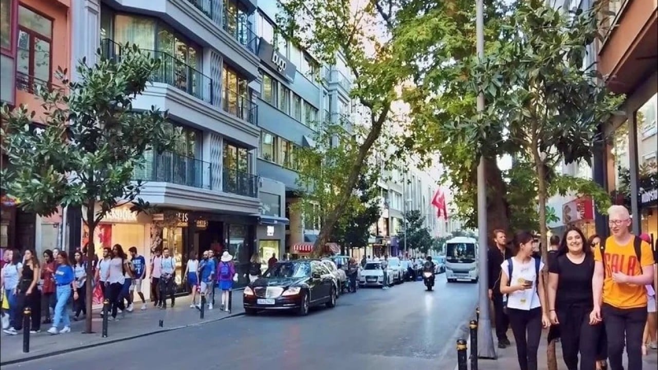 Foto - Cadde savaşlarının kazananı açık ara İstaklal Caddesi