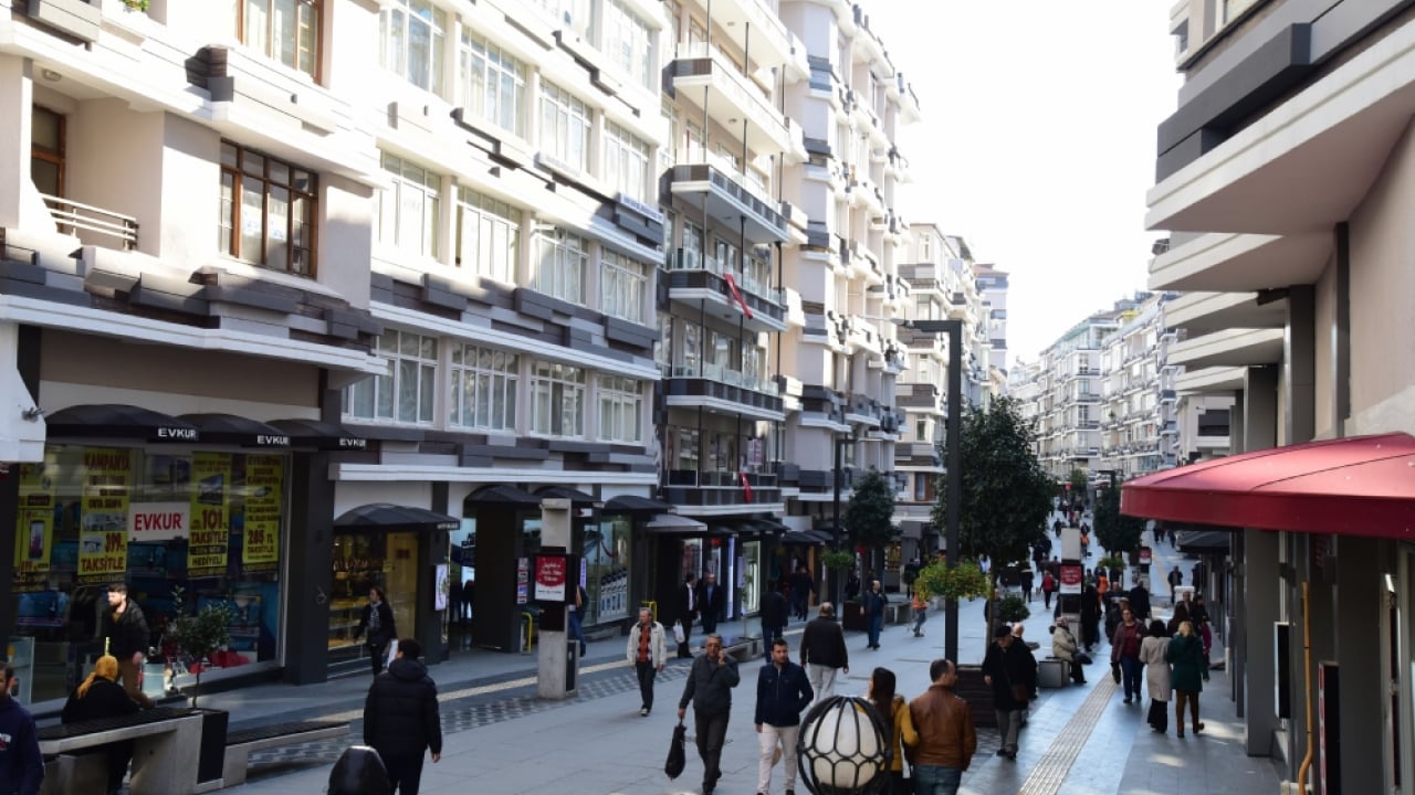 Foto - Cadde savaşlarının kazananı açık ara İstaklal Caddesi