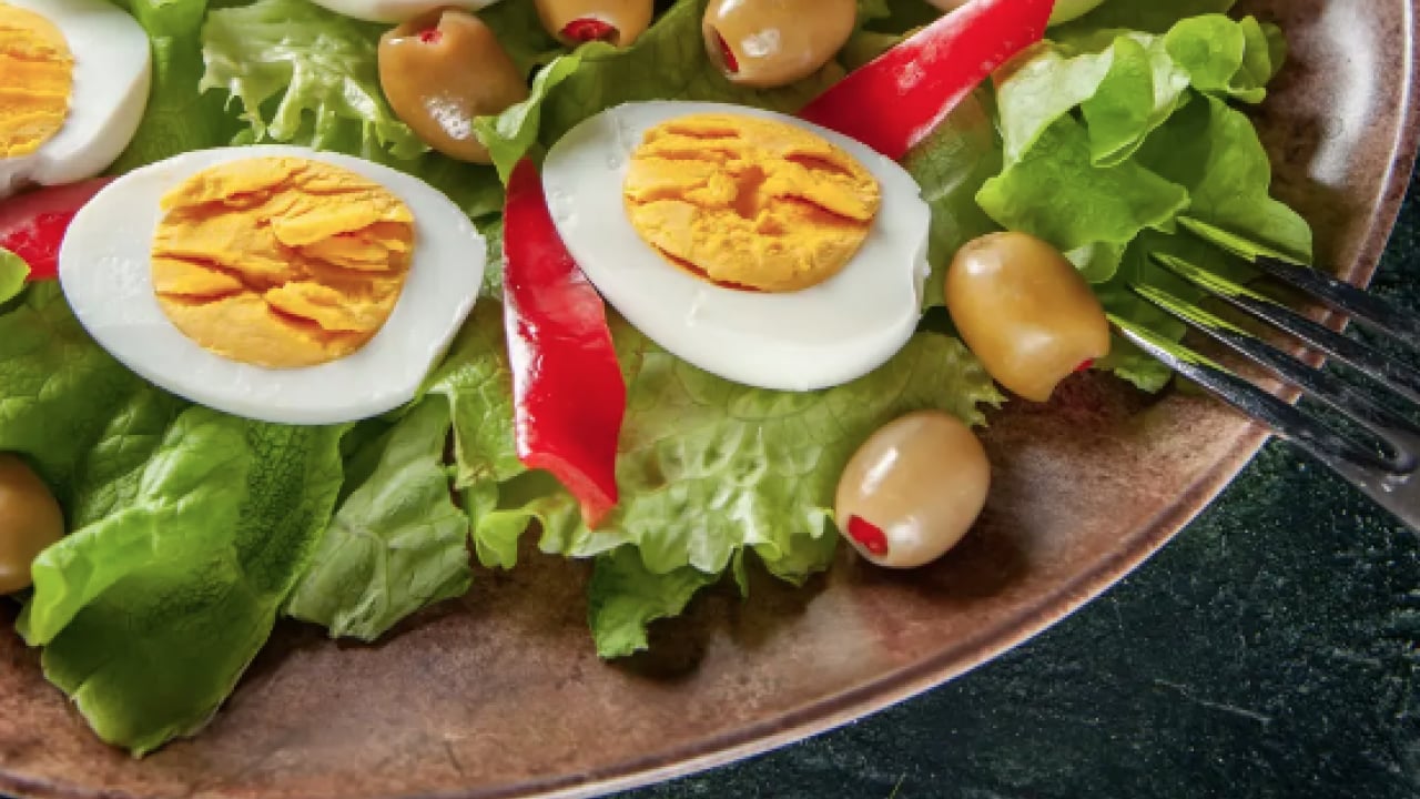 Foto - Çakı gibi vücudun sırrı kahvaltılık: Yumurtalı salatası tarifine bir göz atın mutlaka...