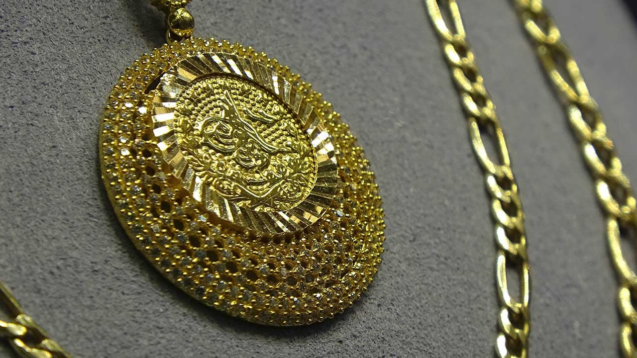 Foto - Çakma ekonomistler ‘evini arabanı sat dövize bas’ diyordu! Dolarcılar havasını aldı