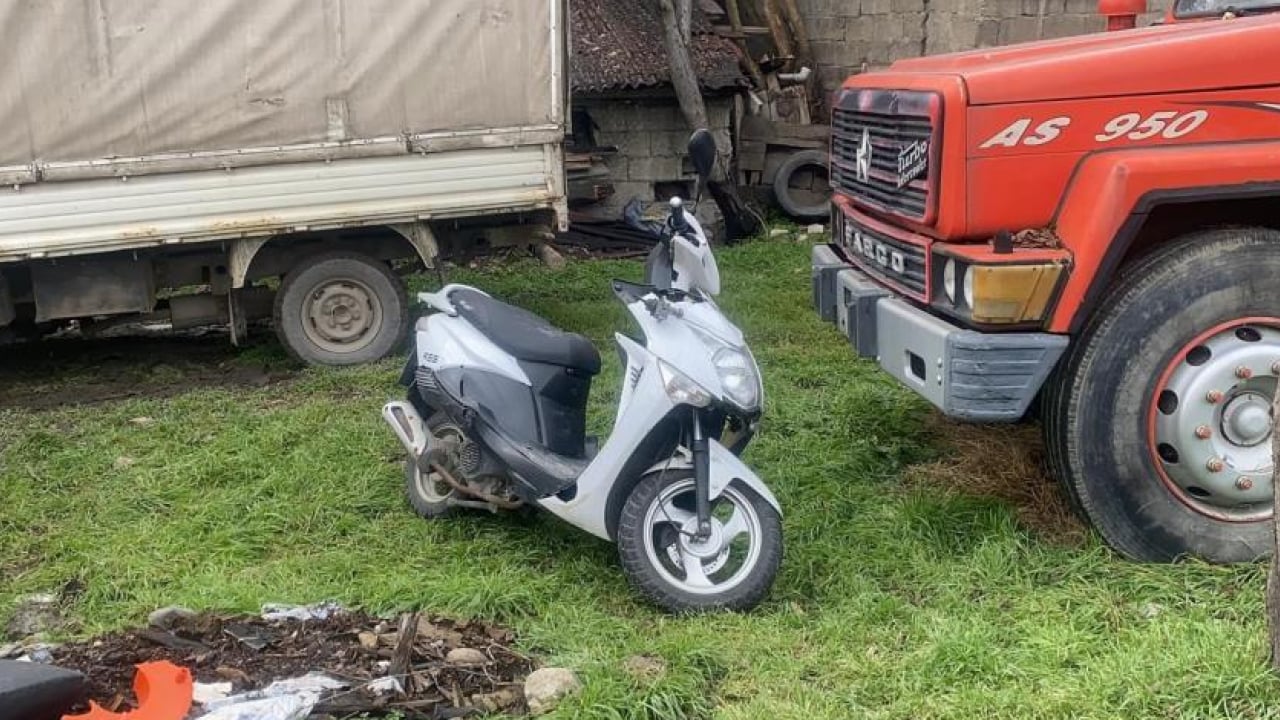 Foto - Çaldıkları motosiklet ellerinde patladı: Çalıştıramayınca zarar verip kaçtılar