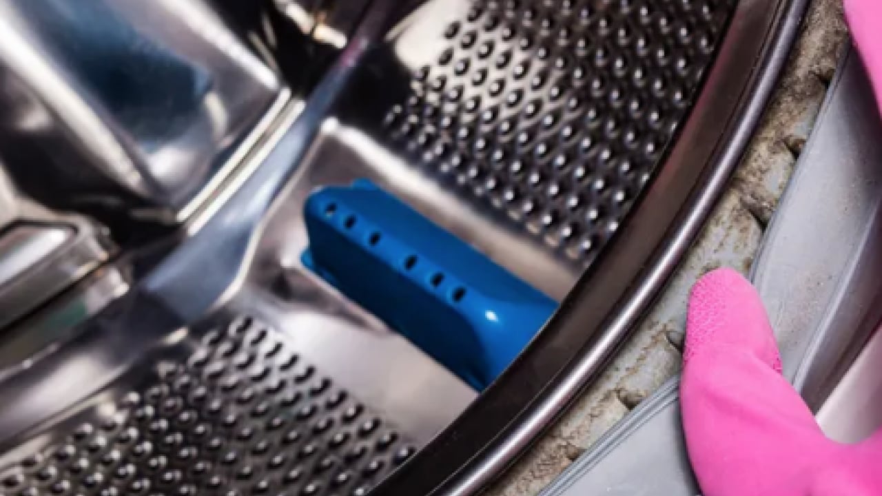 Foto - Çamaşır makinası kapağı ile ilgili şaşırtan ayrıntı... Meğer öyle bir zararı varmış ki...