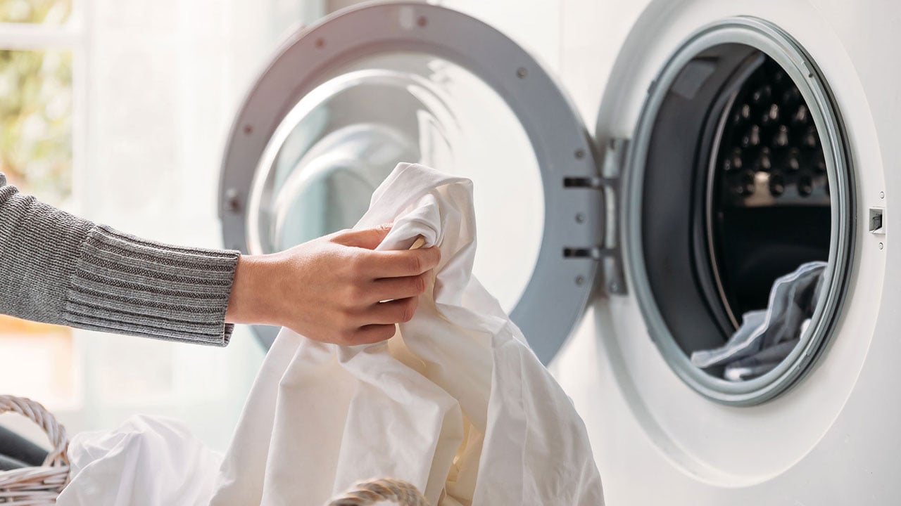 Foto - Çamaşır makineniz yerinden oynuyorsa dikkat! "Yürüme" sorununun asıl nedeni bu