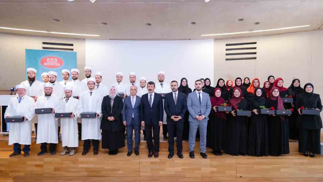 Foto - Camilere Almanca konuşan imamlar: DİTİB’ten yeni nesil din görevlileri