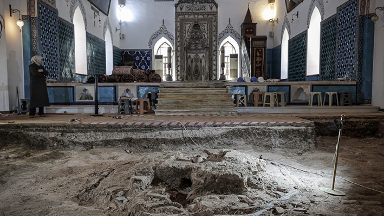 Foto - Caminin içinde 6 asırlık havuz ortaya çıktı