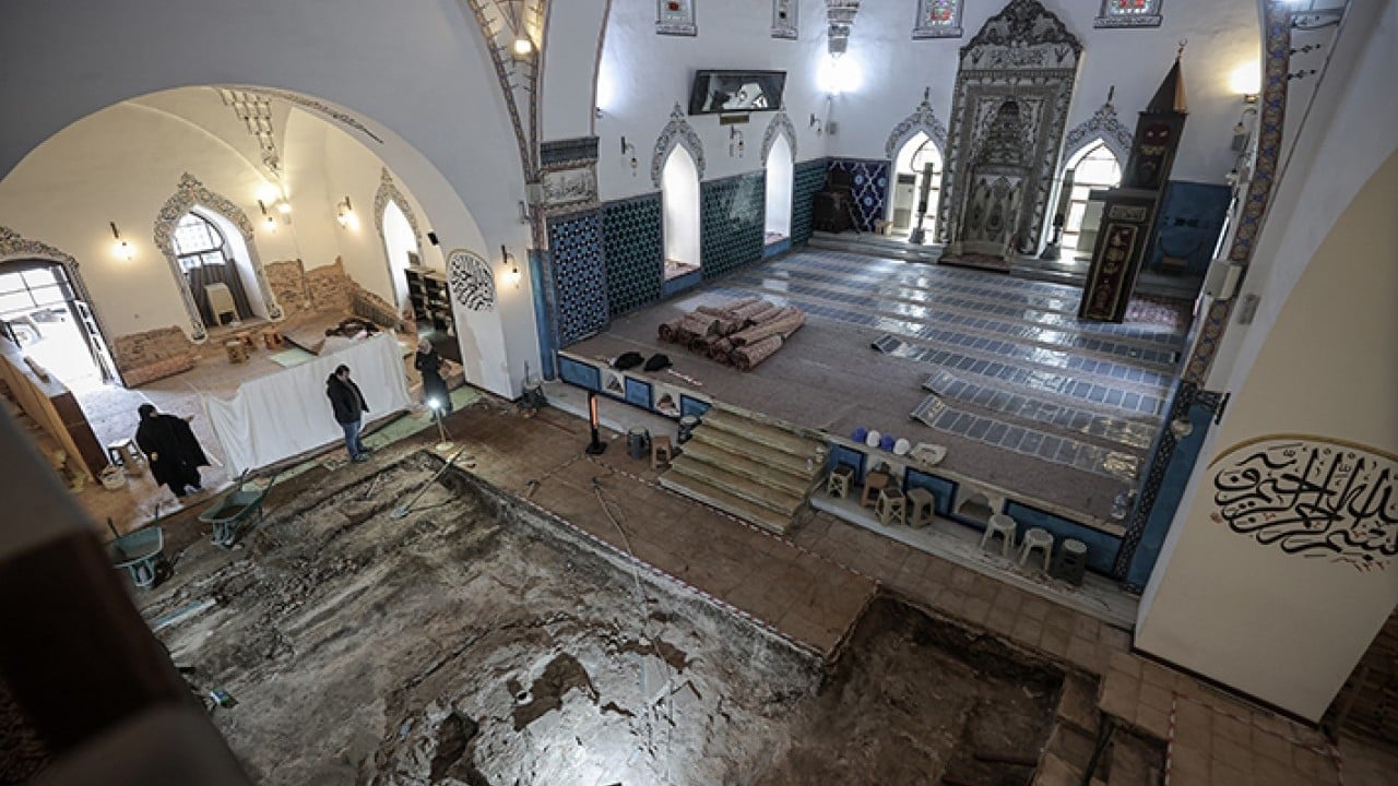 Foto - Caminin içinde 6 asırlık havuz ortaya çıktı