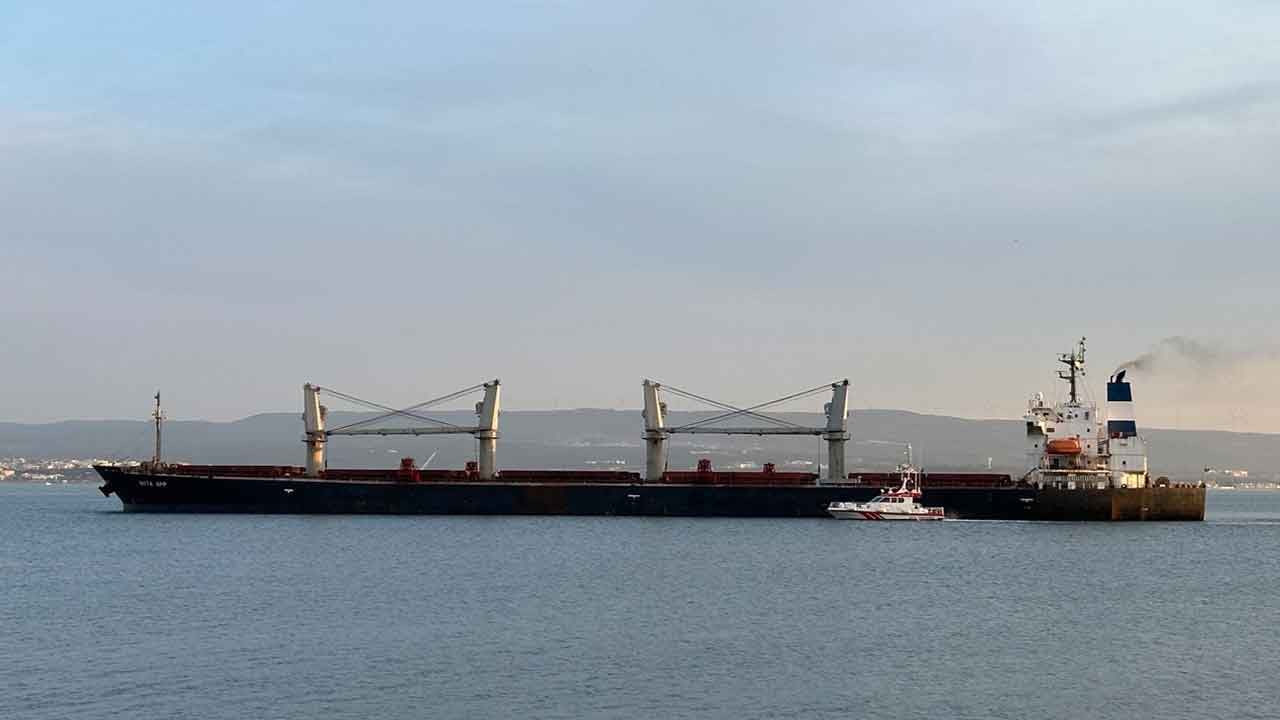 Foto - Çanakkale Boğazı'nda hareketli saatler