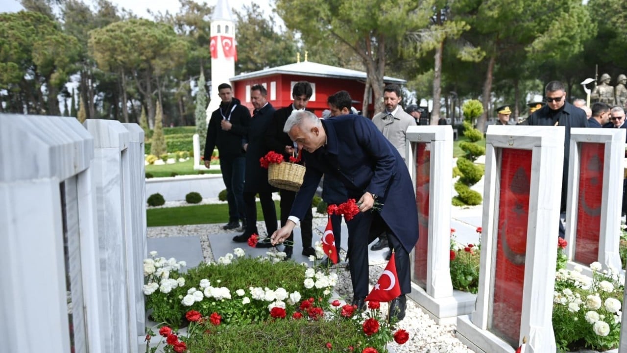 Foto - Çanakkale Destanı 111 yıl sonra aynı ruhla anıldı: Devlet zirvesi Şehitler Abidesi'nde buluştu...