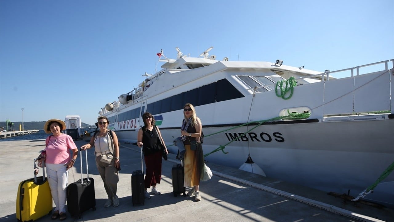 Foto - Çanakkale-Limni Adası feribot seferleri başladı