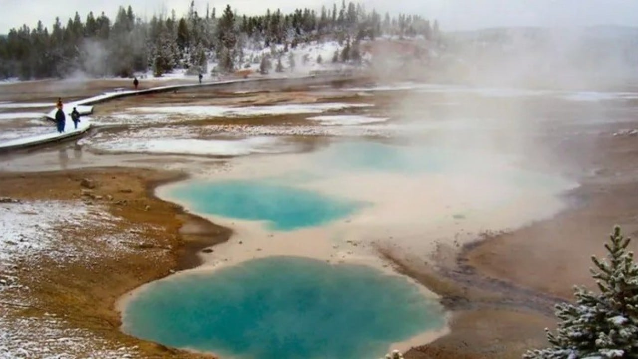 Foto - Çanakkale'de yerin altı kaynıyor! Petrol gibi fışkıracak