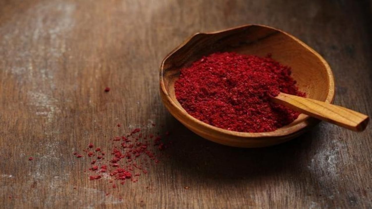 Foto - Canan Karatay yana yakıla tavsiye etti! 1 kaşıkla karaciğeri tertemiz yapıyor, bağırsakları motor gibi çalıştırıyor