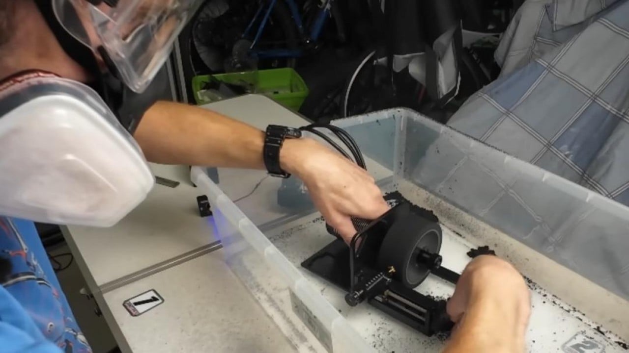 Foto - Canavar sahneye çıktı! Uzaktan kumandalı araç 377 km/s ile gerçek otomobilleri bile sollayıp, Guinness Rekoru kırdı