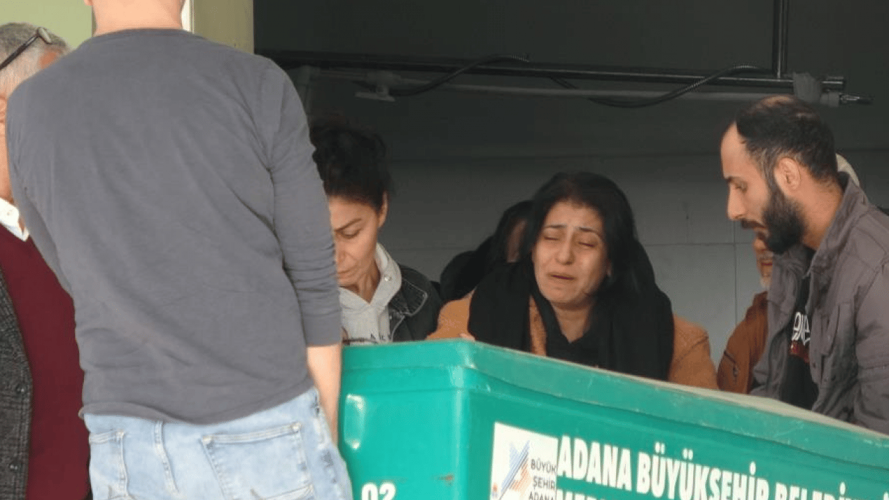 Cani babadan evlat katliamı: Annenin feryadı yürek dağladı: Çocuklar toprağa verildi