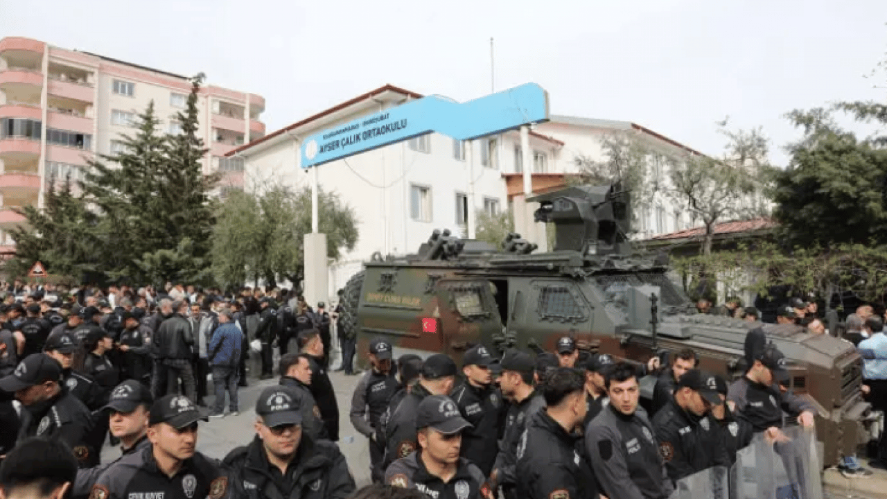 Foto - Caninin sınıfa girdiğinde ne dediği belli oldu! Saldırıdan kurtulan öğrenci korkunç anları anlattı!