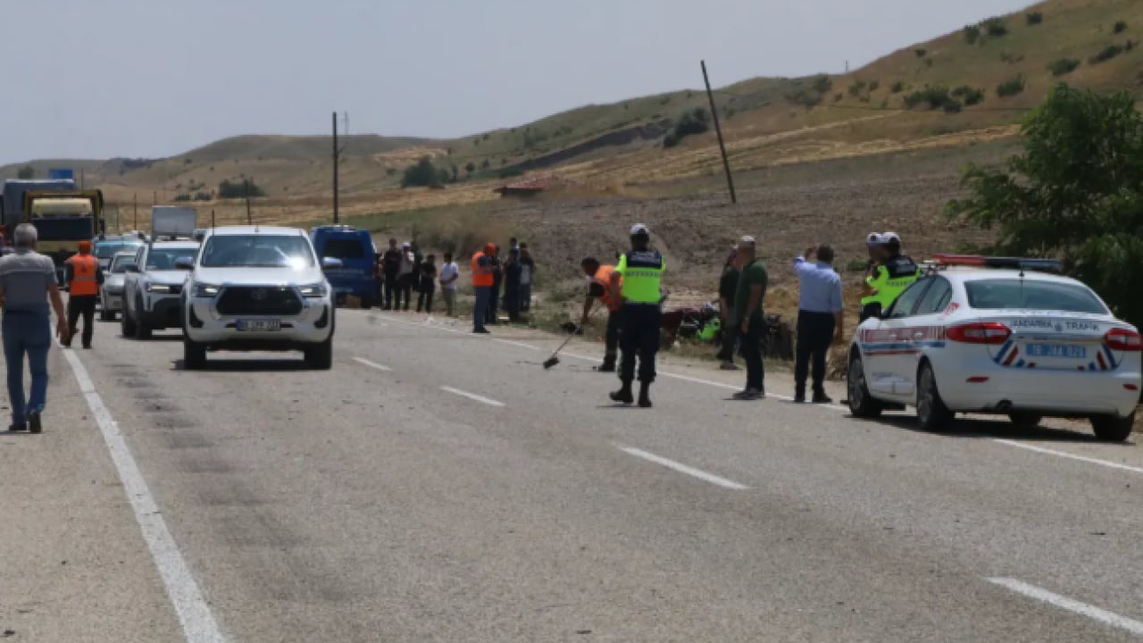 Çankırı'da katliam gibi kaza: Ölü ve yaralılar var!