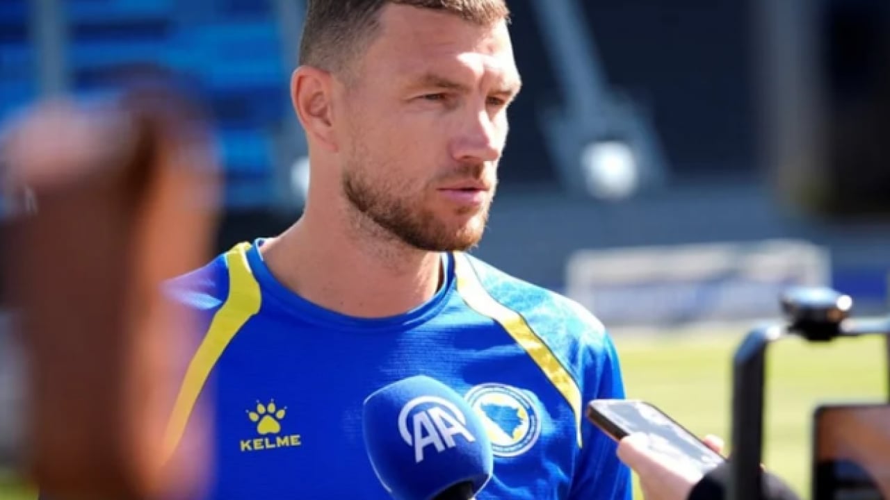 Foto - Canlı yayında Bosna'yı küçümsemişti: Edin Dzeko küstah spikere cevap verdi!