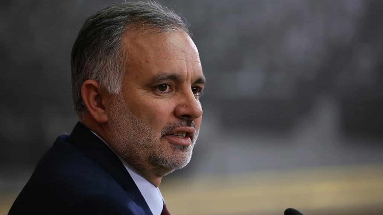 Foto - Canlı yayında dikkat çeken "Öcalan" yorumu: "Aradaki makas açıldı" dedi, stüdyo buz kesti