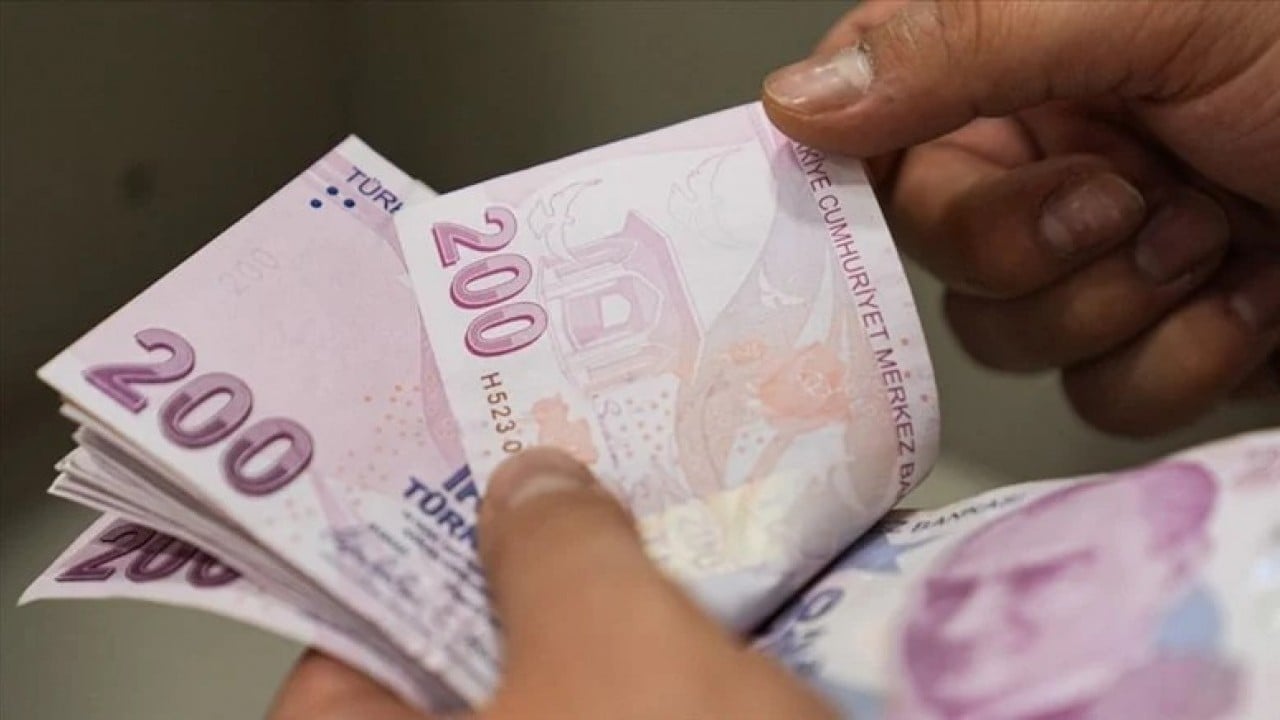 Foto - Canlı yayında heyecanlandıran kulis bilgisini paylaştı! Emekliye maaşlara ek 20 bin lira