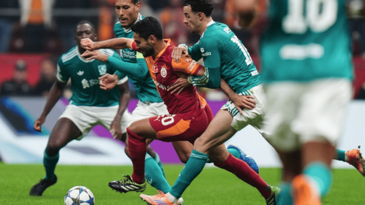 Foto - Carragher'den küstahlık: Gündeme bomba gibi düştü açıklamaları! Yok artık be adam..