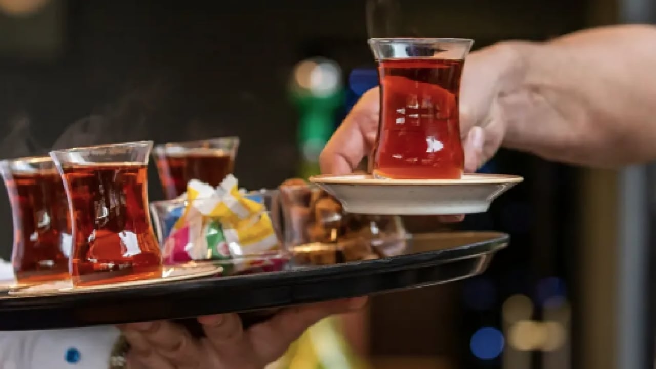 Foto - Çay yaprakları neden yitirir: Çaydaki lezzeti yok eden o hata: Cam kavanozda muhafaza ederseniz...