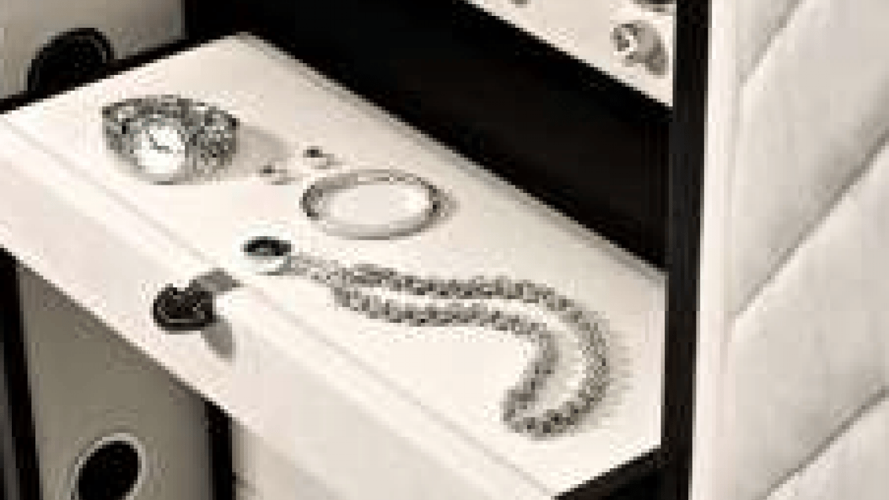 Foto - Çelik kasada saklanması gereken eşyalar: Bunu yapın! Gizli bütün eşyalar bu yüzden kasada mutlaka olmalı