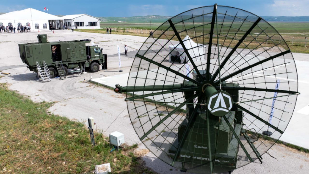 Foto - Çelik Kubbe’nin stratejik sistemi olacak! DRONEDEF’te tam isabet