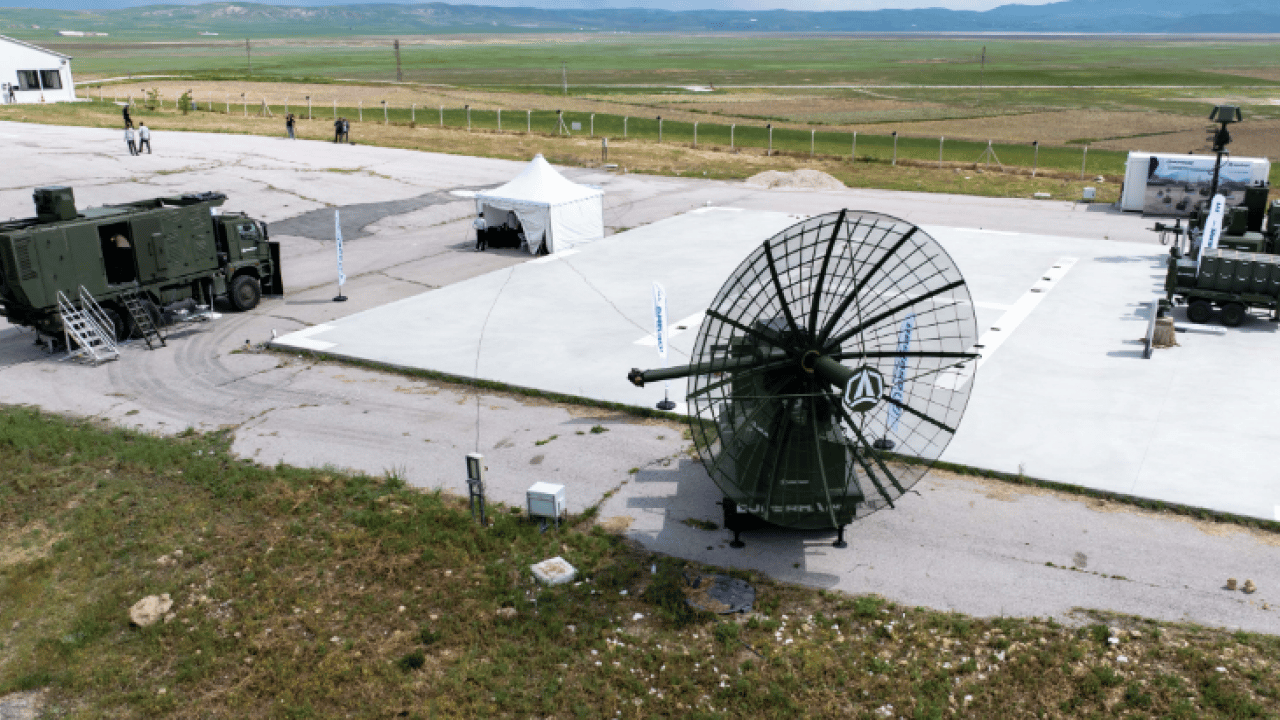 Foto - Çelik Kubbe’nin stratejik sistemi olacak! DRONEDEF’te tam isabet
