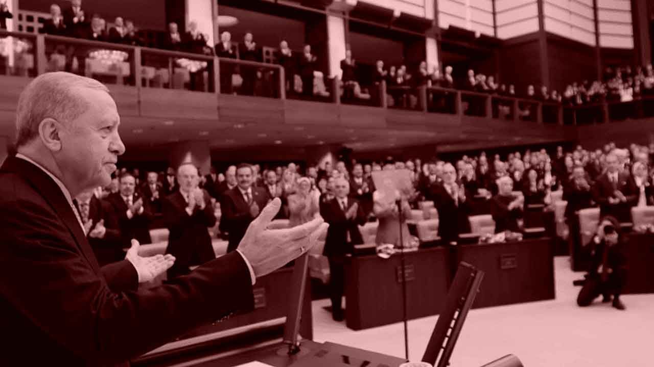 Foto - Cem Küçük 'çok mantıksız' dedi ve sessizliğini bozdu: Erdoğan varken olmaz