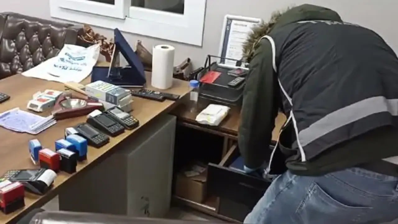 Foto - Cem Küçük 'ortada çok büyük bir vurgun var' diyerek çağrı yaptı: Hükümet bunun üzerine gitmeli