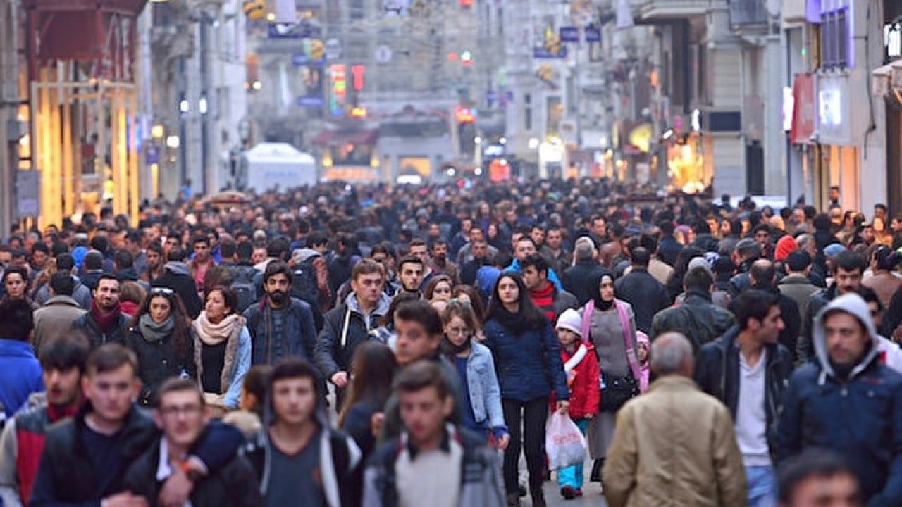 Foto - Cem Küçük Türkiye'nin en büyük sorununu isyan ederek açıkladı: Bunun bir tuzak olduğunu anlamıyorlar