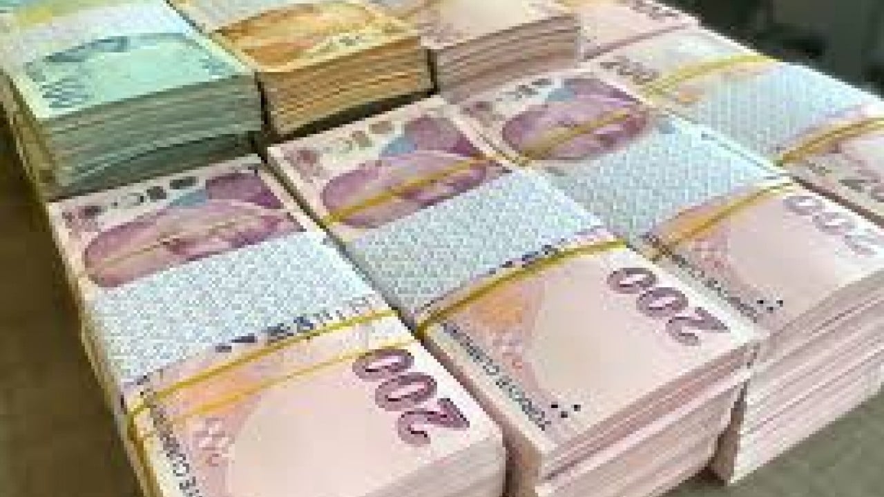 Foto - Cem Küçük yeni asgari ücreti açıkladı