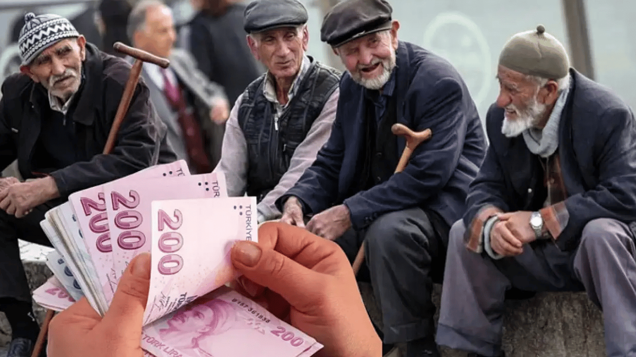 Foto - Cem Küçük'ten emekliye seyyanen zam çıkışı... Hiçbir şey kurtarmaz deyip açıkladı! Flaş yorum...