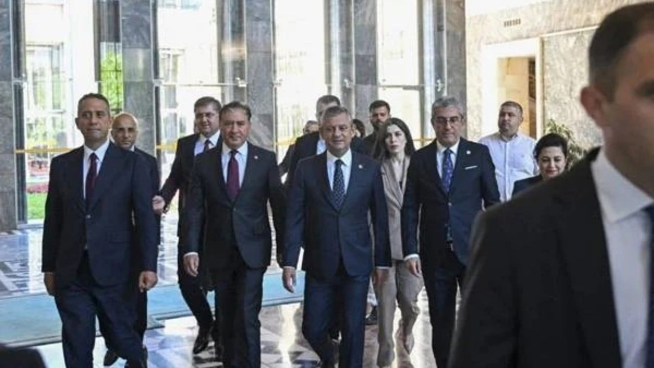 Foto - Cem Küçük muhalefet kanadında çıkacak büyük yangın için tarih verdi