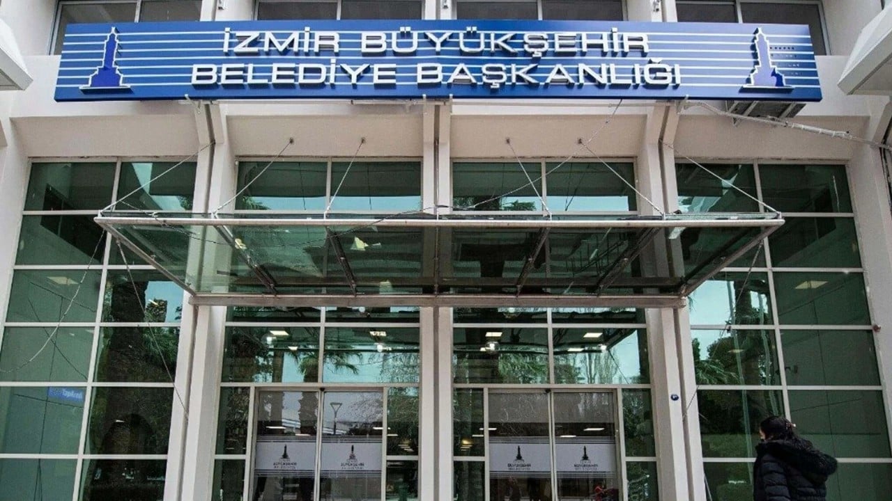 Foto - Cem Küçük'ten tepki: Bize birileri bunu anlatabilir mi, paralar nerede?