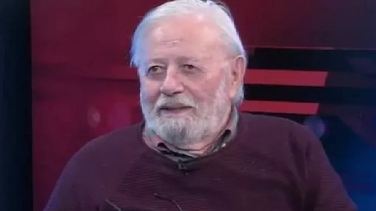 Foto - Cenaze namazı kılmayın, cesedimi yakın diyen Özdemir İnce’den ilahi kitaplara saldırı